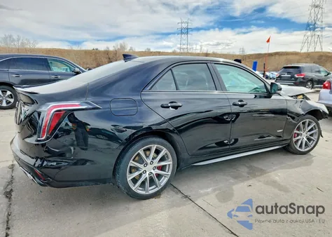 2020 Cadillac Ct4-V z USA, uszkodzony, nr VIN 1G6DH5RL2L0136478